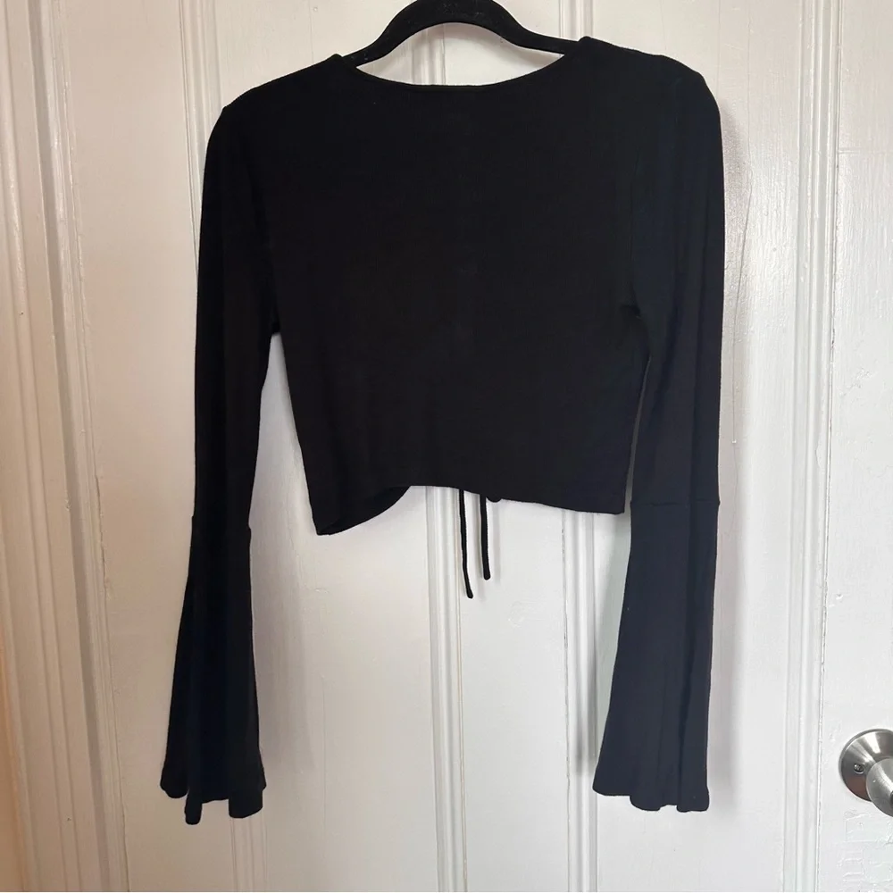 Jack by BB Dakota Leia Black Flounce Sleeve Crop Top - Picture 13 of 15